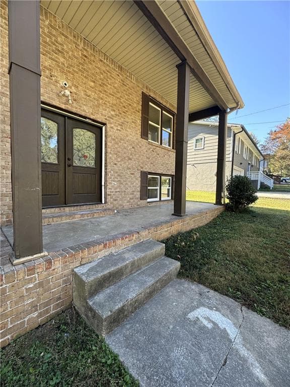 7 bedroom, 4 bathroom, 2,521 sq ft single family residence for rent at 3915 Emerald North Drive, Decatur, GA 30035 for $2,950 a month — photo 2