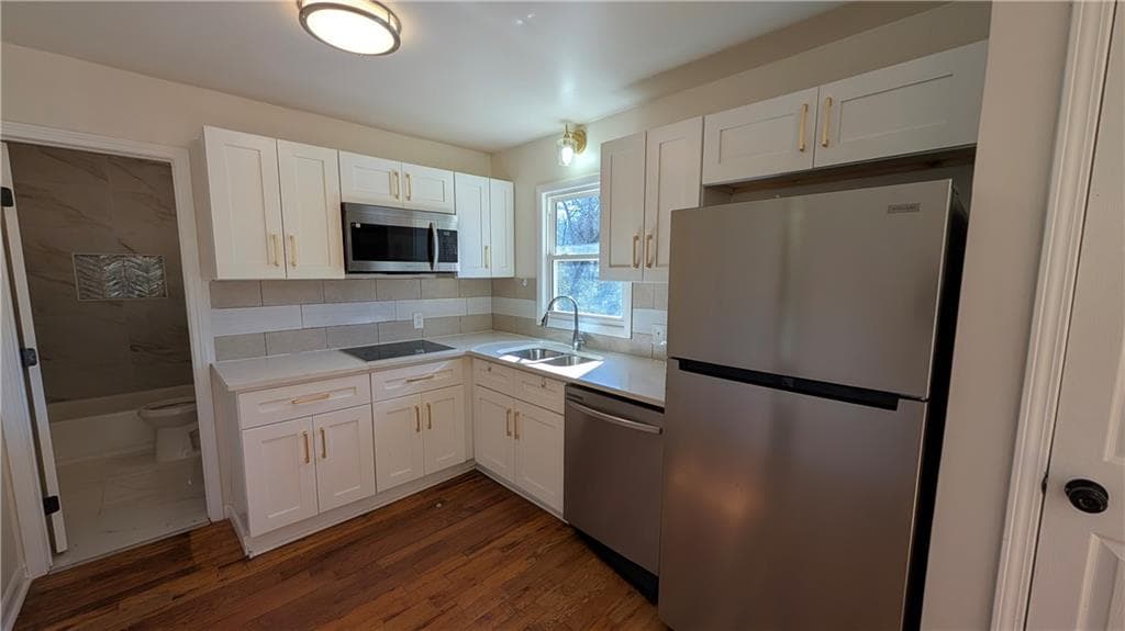 7 bedroom, 4 bathroom, 2,521 sq ft single family residence for rent at 3915 Emerald North Drive, Decatur, GA 30035 for $2,950 a month — photo 5