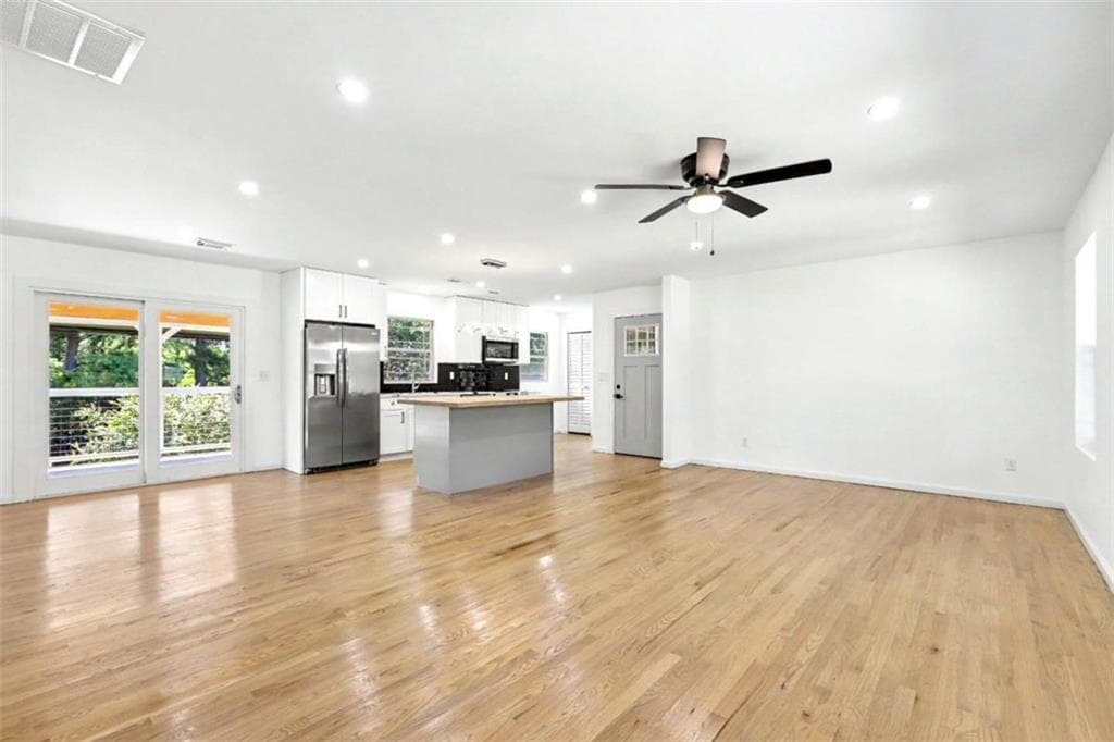 3 bedroom, 2 bathroom single family residence for sale at 6260 Walker Road, Riverdale, GA 30296 — photo 3