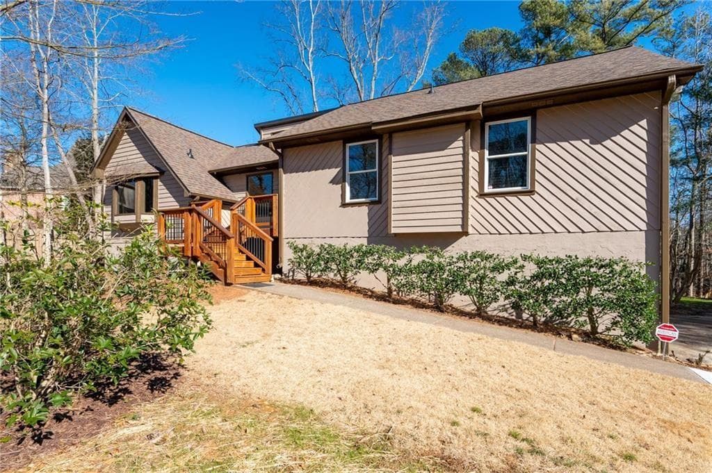 3 bedroom, 2 bathroom single family residence for rent at 4800 Grants Way, Marietta, GA 30066 for $2,950 a month — photo 3
