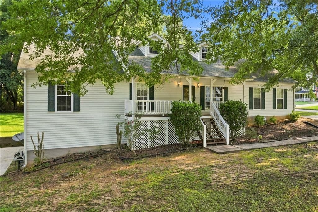 5 bedroom, 3 bathroom, 3,114 sq ft single family residence under contract at 400 Mckenzie Avenue, Stockbridge, GA 30281 — photo 3