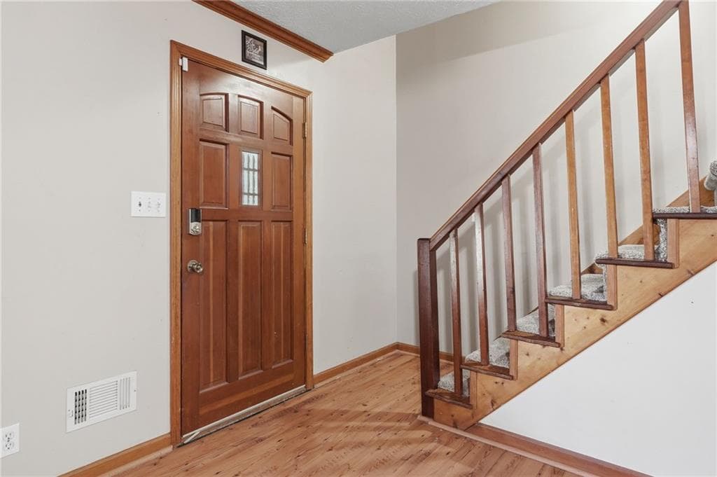 5 bedroom, 3 bathroom, 3,114 sq ft single family residence under contract at 400 Mckenzie Avenue, Stockbridge, GA 30281 — photo 7