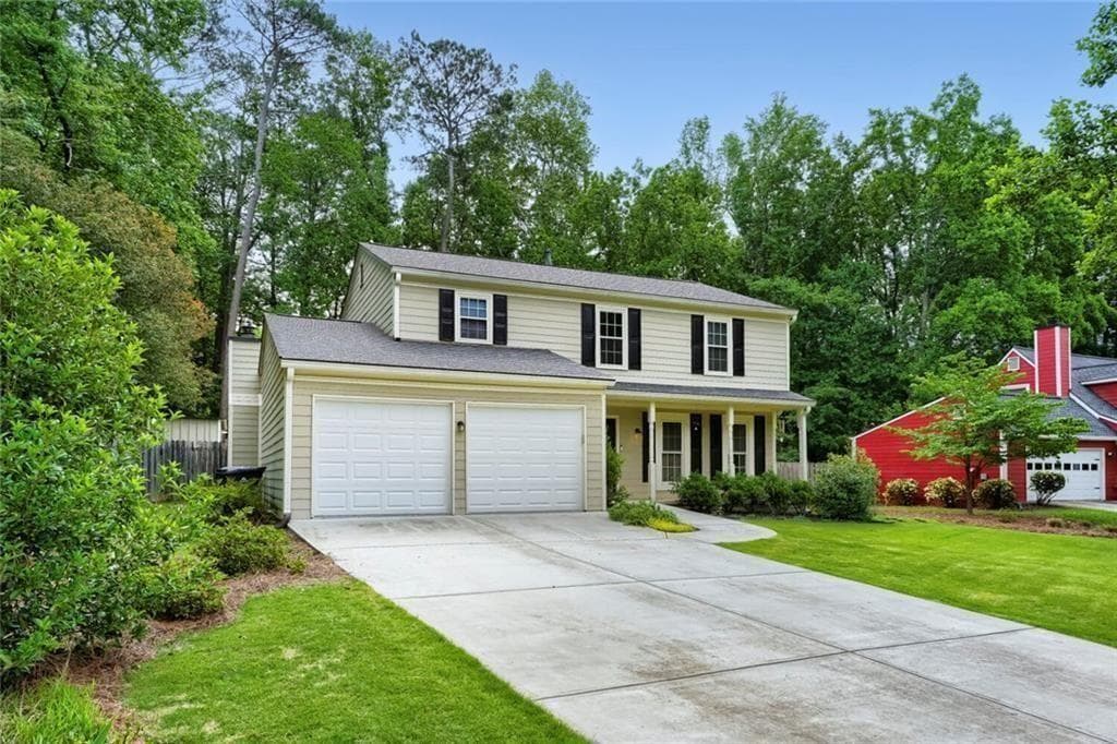4 bedroom, 3 bathroom, 1,868 sq ft single family residence under contract at 235 Barrington Drive, Roswell, GA 30076 — photo 3