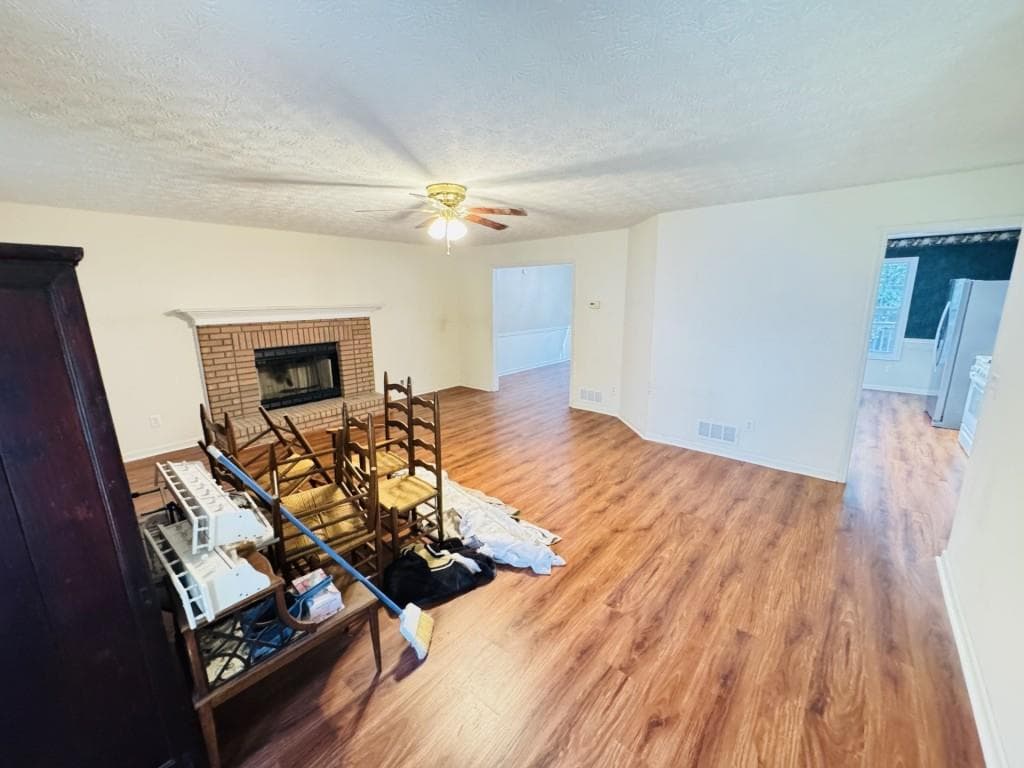 4 bedroom, 3 bathroom, 2,229 sq ft single family residence for sale at 981 Streamwater Cove, Lawrenceville, GA 30045 — photo 10