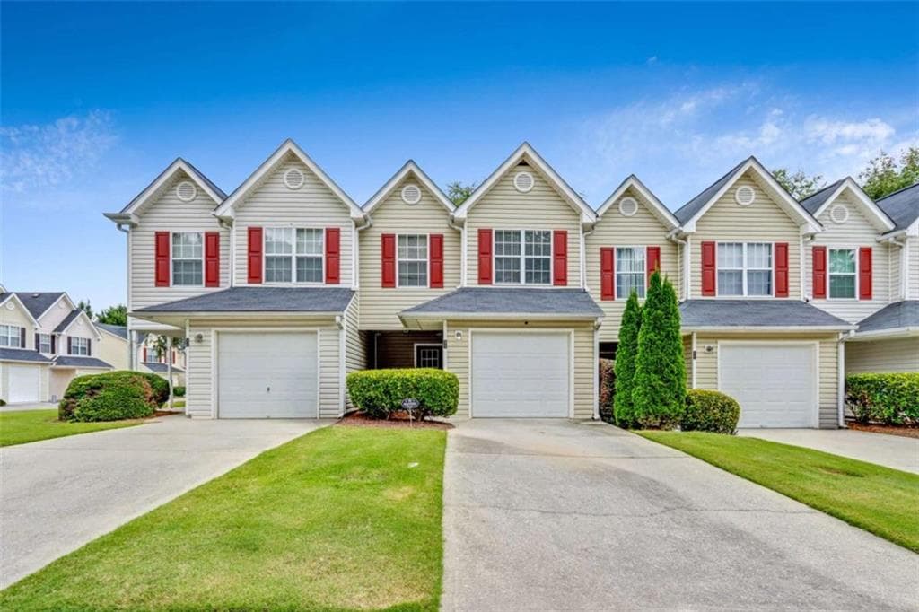 3 bedroom, 4 bathroom, 1,212 sq ft townhouse for sale at 6964 Gallant Circle, Mableton, GA 30126