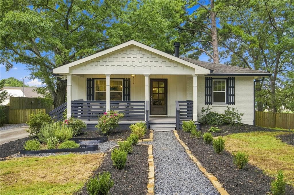 3 bedroom, 3 bathroom, 1,589 sq ft single family residence sold at 932 Sharon Circle, Smyrna, GA 30080