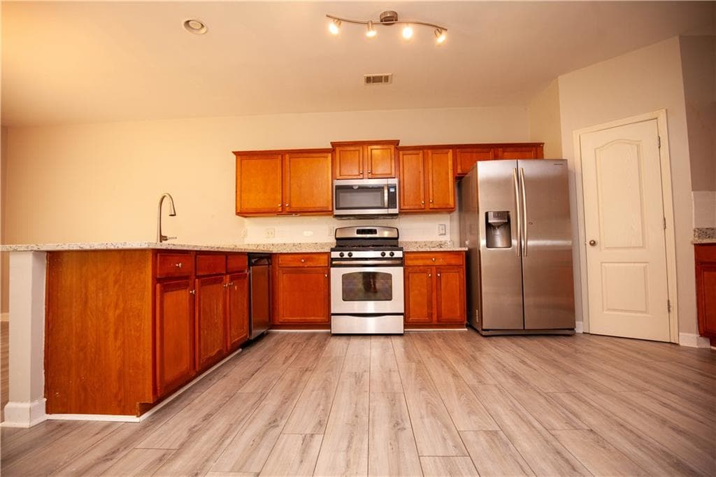 4 bedroom, 3 bathroom, 2,810 sq ft single family residence under contract at 37 Lanier Court, Hiram, GA 30141 — photo 5
