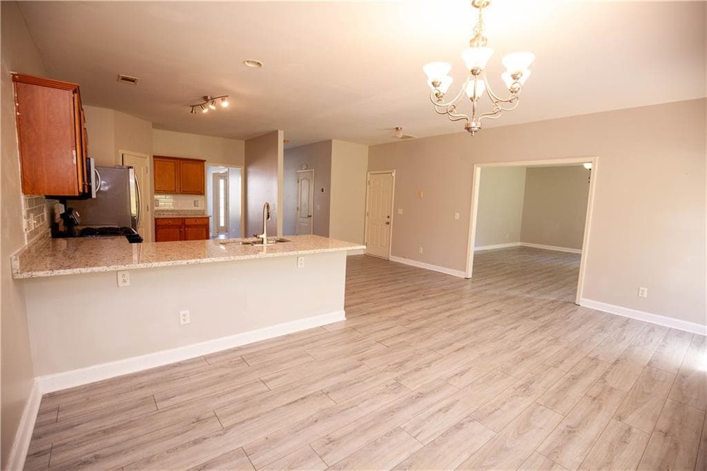 4 bedroom, 3 bathroom, 2,810 sq ft single family residence under contract at 37 Lanier Court, Hiram, GA 30141 — photo 6