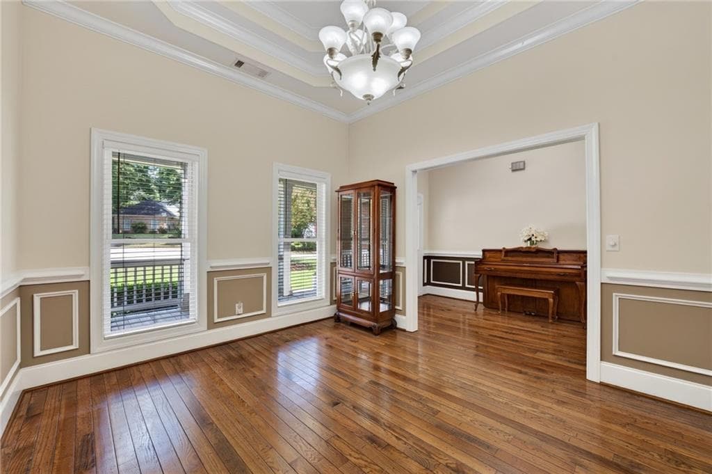 5 bedroom, 3 bathroom, 3,542 sq ft single family residence under contract at 825 Harvest Lane, Monroe, GA 30655 — photo 6