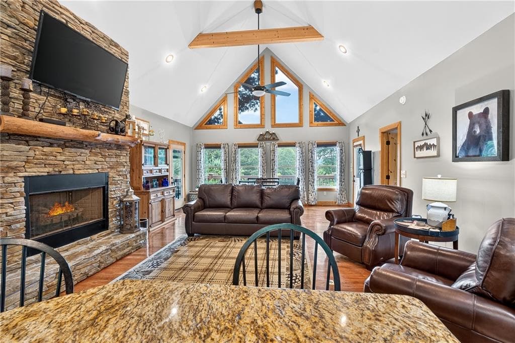 4 bedroom, 4 bathroom, 3,140 sq ft single family residence under contract at 107 Old Birch Court, Blairsville, GA 30512 — photo 4