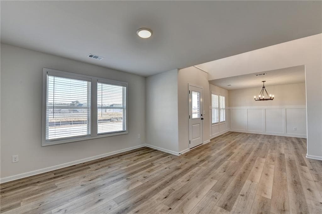 5 bedroom, 3 bathroom, 2,746 sq ft single family residence for sale at 676 Rodeo Drive, Auburn, GA 30011 — photo 4
