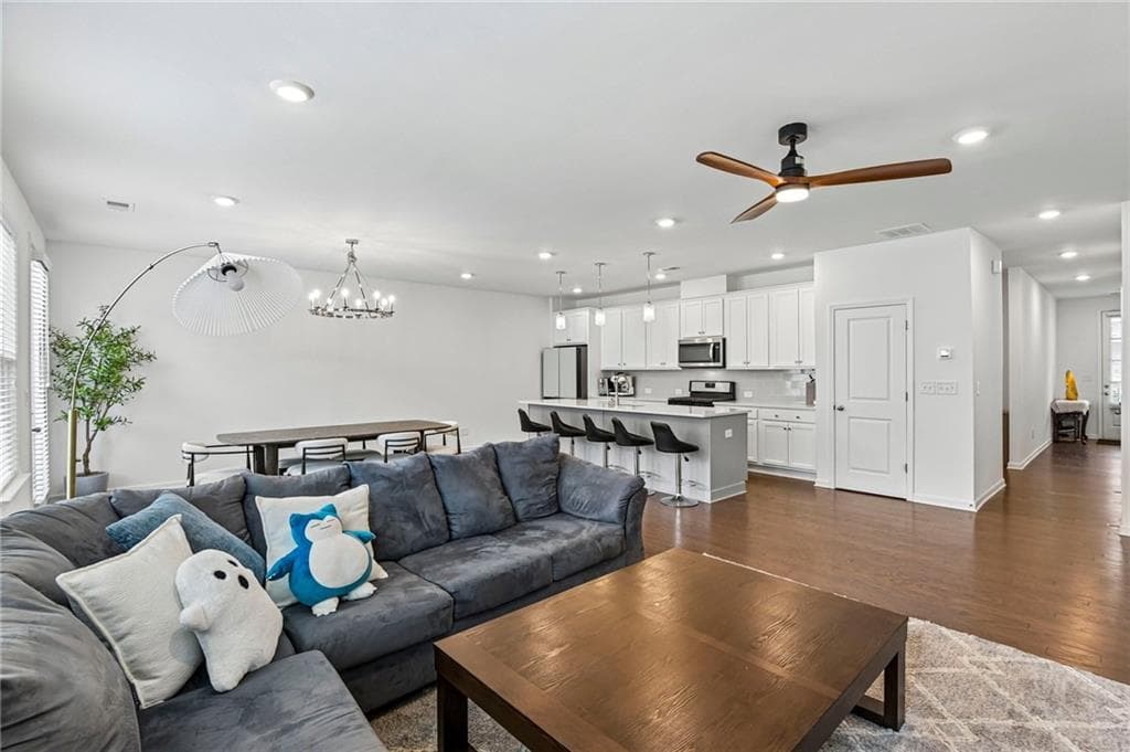 4 bedroom, 3 bathroom, 2,674 sq ft single family residence for sale at 4083 Halton Road, Duluth, GA 30097 — photo 5