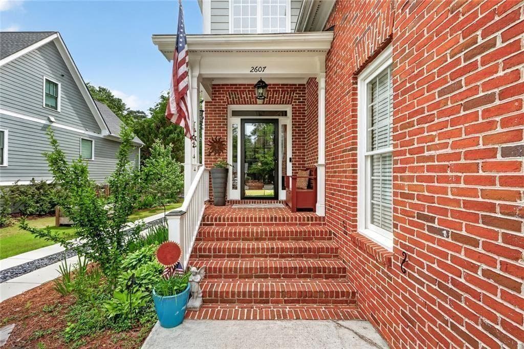 5 bedroom, 4 bathroom, 3,482 sq ft single family residence for sale at 2607 Camille Drive, Brookhaven, GA 30319 — photo 5