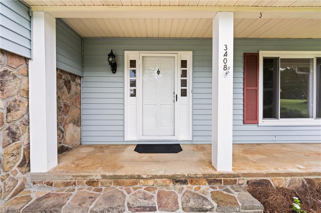 4 bedroom, 3 bathroom, 2,248 sq ft single family residence for sale at 3408 Hamilton Mill Road, Buford, GA 30519 — photo 4