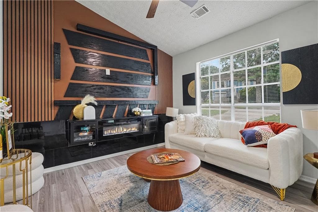 3 bedroom, 2 bathroom, 1,382 sq ft single family residence for sale at 4584 Garden Hills Drive, Stone Mountain, GA 30083 — photo 3