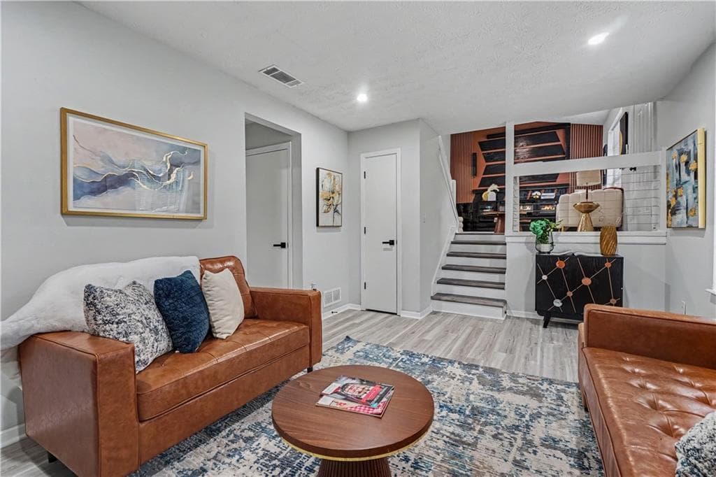 3 bedroom, 2 bathroom, 1,382 sq ft single family residence for sale at 4584 Garden Hills Drive, Stone Mountain, GA 30083 — photo 9