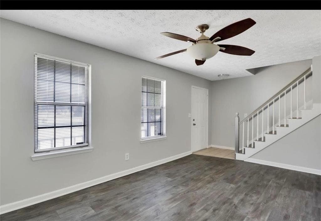 triplex under contract at 5891 Sheldon Court, Atlanta, GA 30349 — photo 9