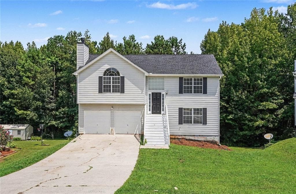 3 bedroom, 2 bathroom, 1,090 sq ft single family residence for sale at 228 Kings Cove, Locust Grove, GA 30248 — photo 2