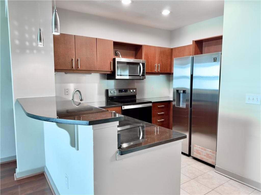 1 bedroom, 1 bathroom, 770 sq ft condominium for sale at 390 17th Street 5014, Atlanta, GA 30363 — photo 7