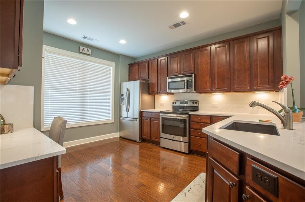 2 bedroom, 2 bathroom, 1,514 sq ft single family residence for sale at 3538 Black Cherry Point, Gainesville, GA 30504 — photo 4