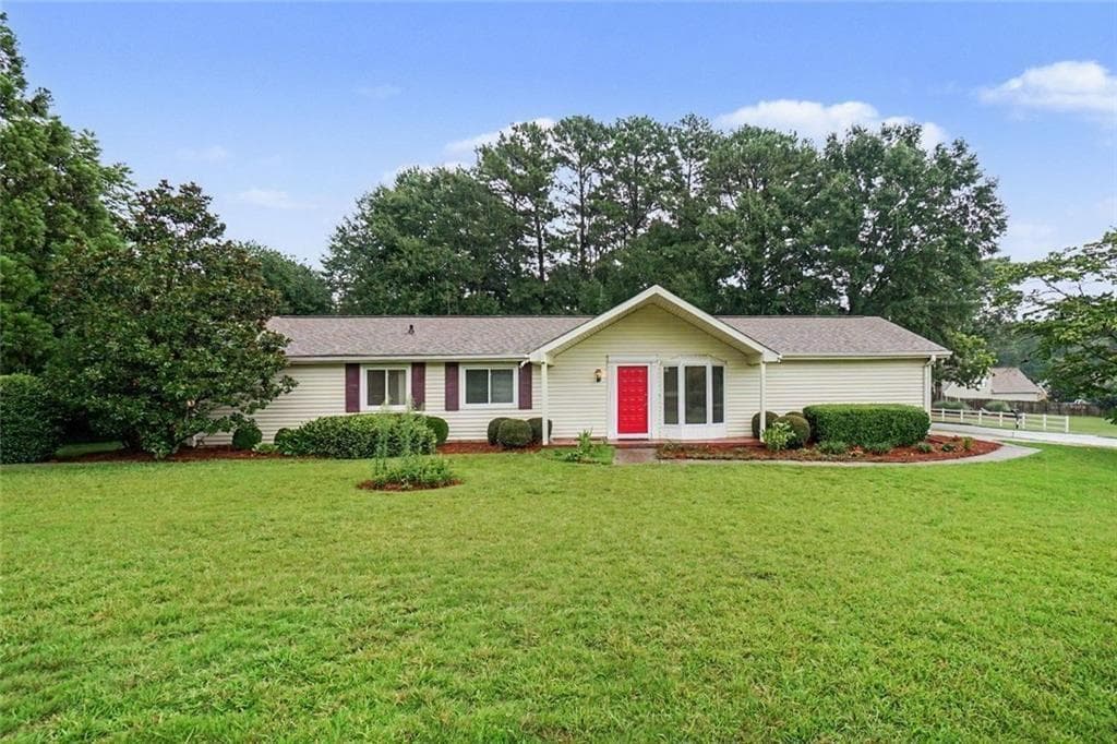 3 bedroom, 2 bathroom, 1,424 sq ft single family residence sold at 1660 Wingard Drive, Marietta, GA 30062