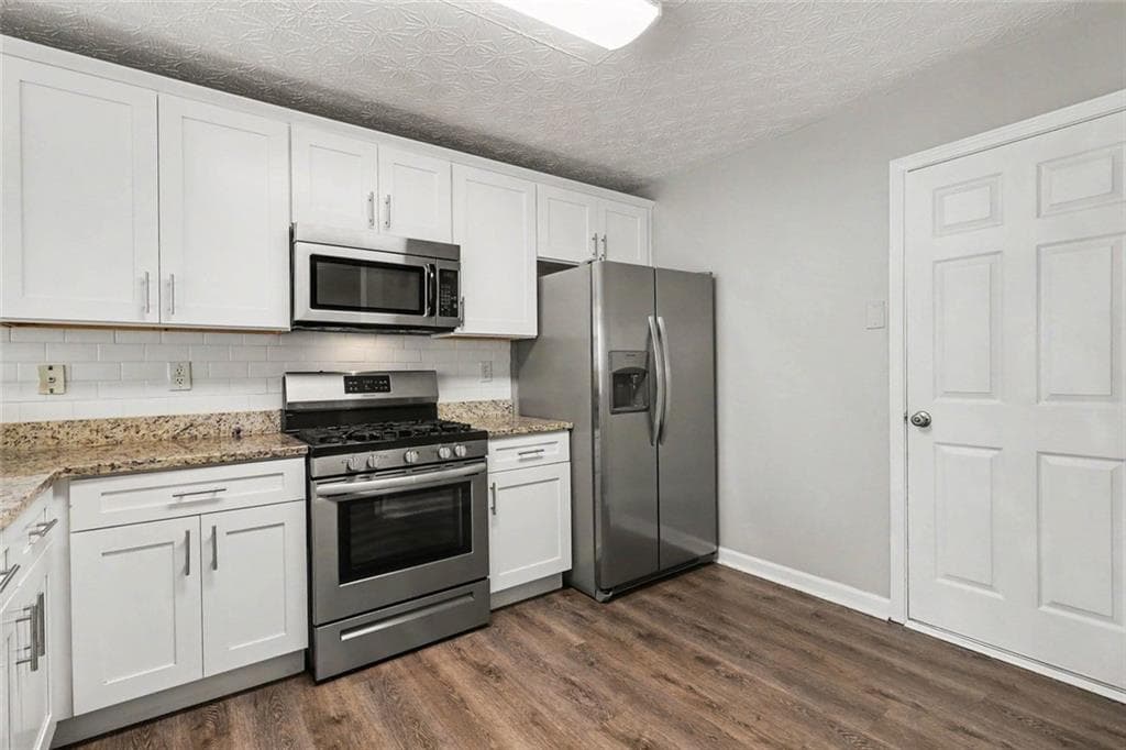 3 bedroom, 3 bathroom, 2,069 sq ft single family residence under contract at 48 Chalet Crossing, Dallas, GA 30132 — photo 7