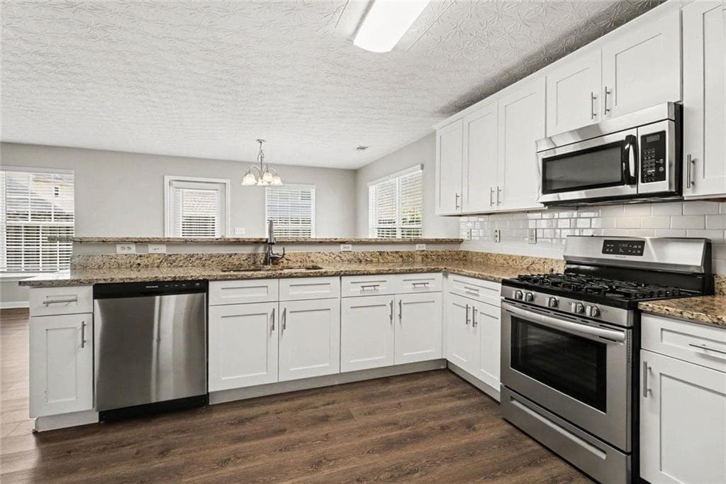 3 bedroom, 3 bathroom, 2,069 sq ft single family residence under contract at 48 Chalet Crossing, Dallas, GA 30132 — photo 8