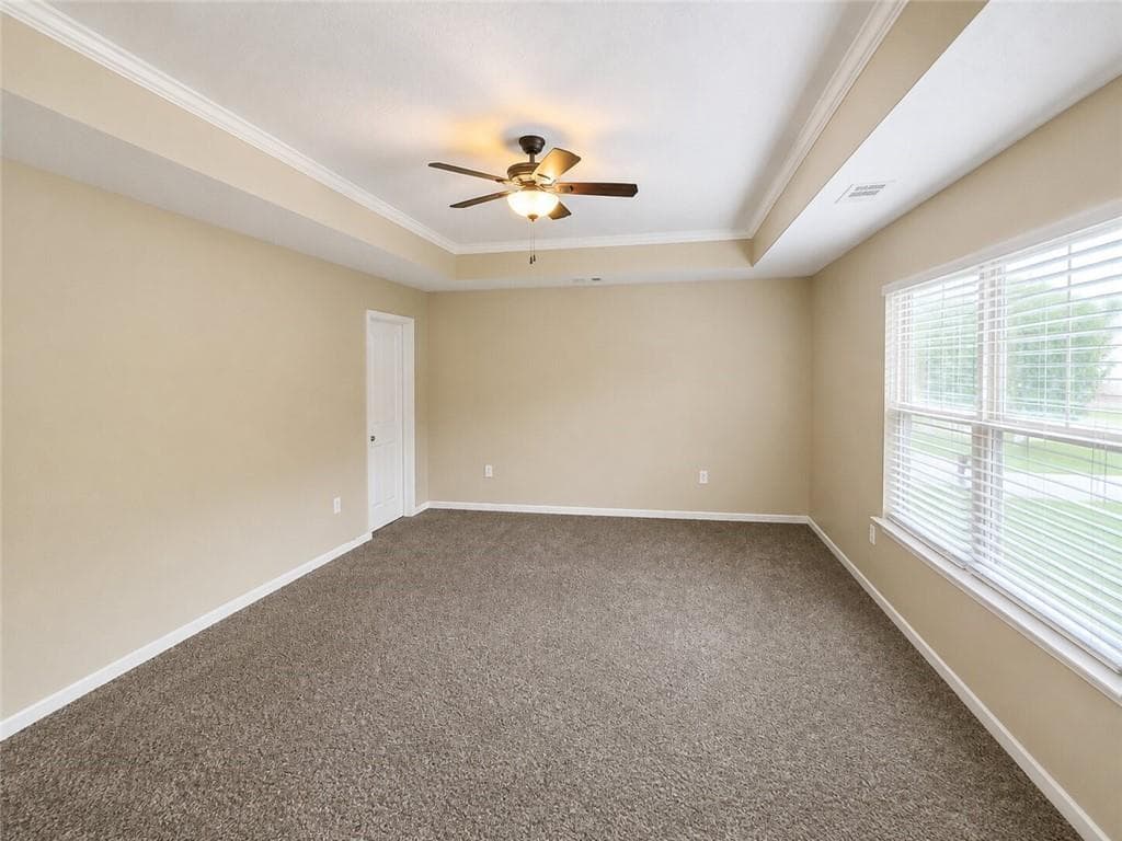 4 bedroom, 3 bathroom, 2,492 sq ft single family residence under contract at 2170 Stonebrook Drive, Austell, GA 30106 — photo 10