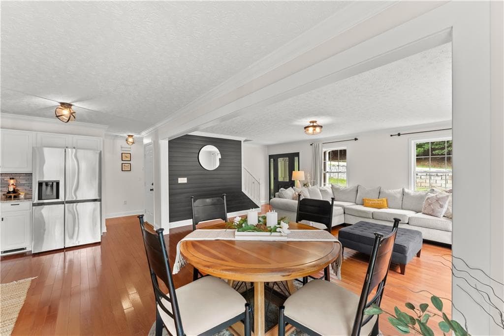 4 bedroom, 3 bathroom, 1,629 sq ft single family residence for sale at 3448 Point View Circle, Gainesville, GA 30506 — photo 3