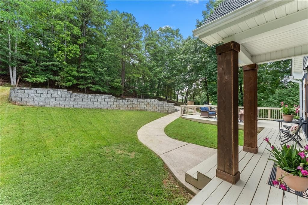 4 bedroom, 3 bathroom, 1,629 sq ft single family residence for sale at 3448 Point View Circle, Gainesville, GA 30506 — photo 6