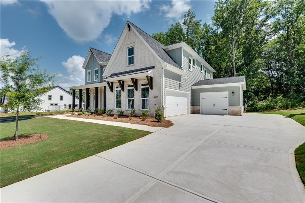 5 bedroom, 6 bathroom, 3,585 sq ft single family residence for sale at 4830 Gadwall Way, Cumming, GA 30028 — photo 2