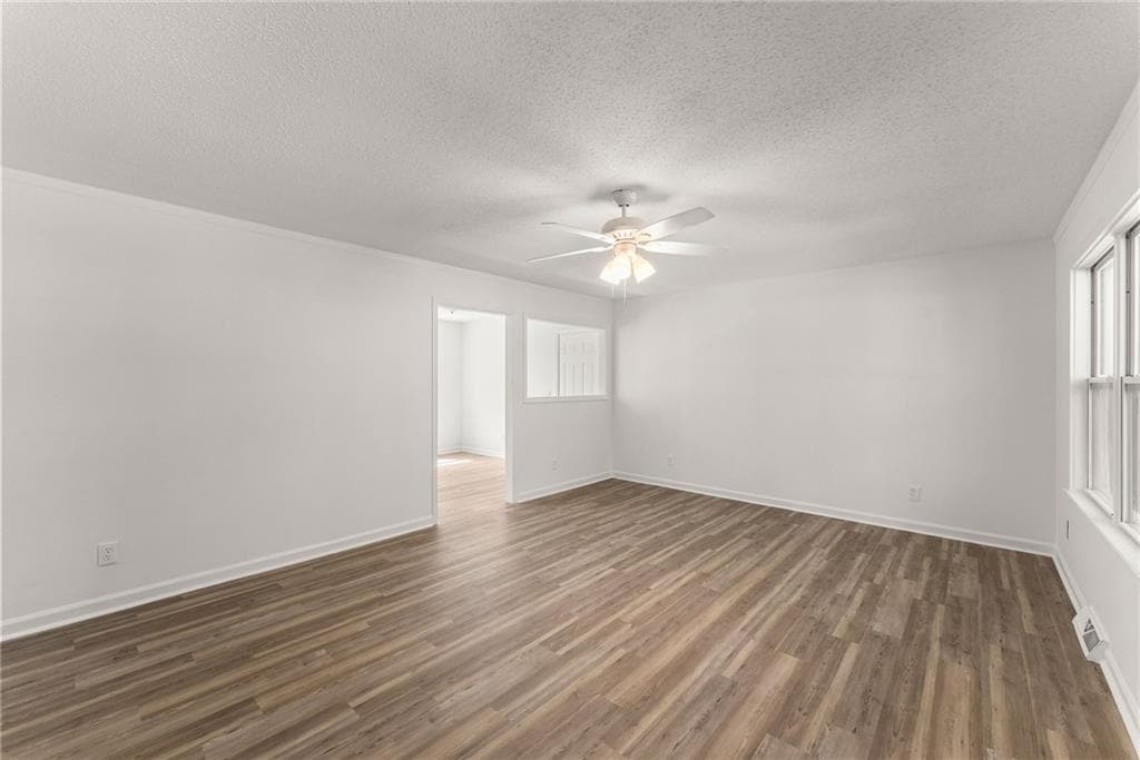 4 bedroom, 3 bathroom, 1,092 sq ft single family residence under contract at 31 S Wind Drive, Dahlonega, GA 30533 — photo 9