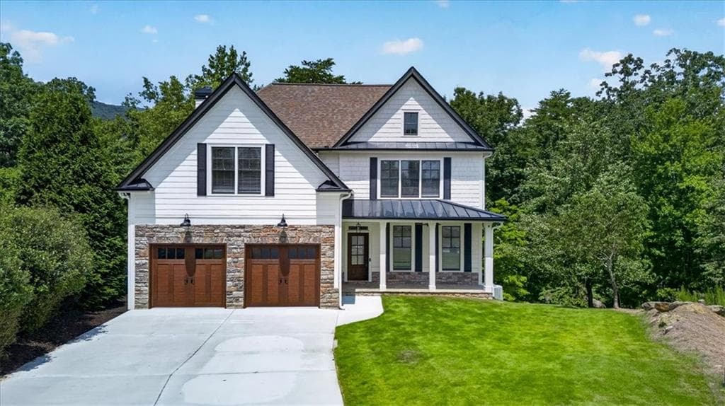 4 bedroom, 5 bathroom, 3,655 sq ft home for sale at 2021 Eagles Ridge, Waleska, GA