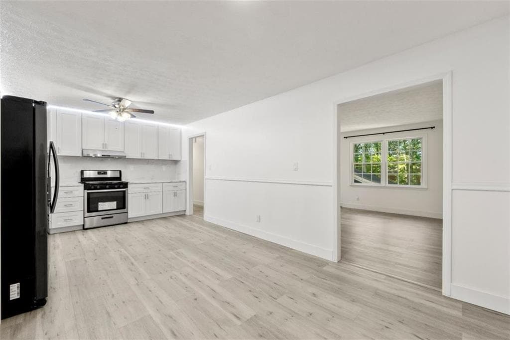 5 bedroom, 3 bathroom, 1,932 sq ft single family residence under contract at 104 Park Place, Stockbridge, GA 30281 — photo 7