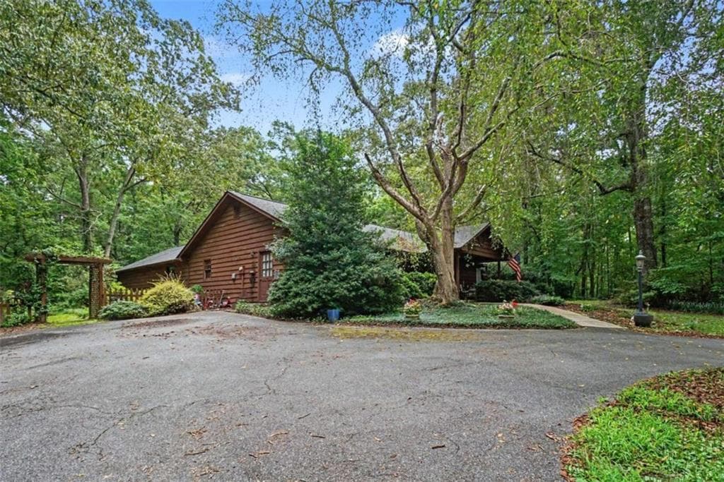 5 bedroom, 5 bathroom, 3,125 sq ft single family residence for sale at 25 Woodall Rd Se, White, GA 30184 — photo 3