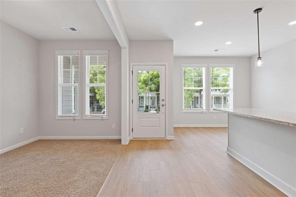 3 bedroom, 3 bathroom, 1,762 sq ft townhouse for sale at 383 Summerville Lane 10, Athens, GA 30606 — photo 3