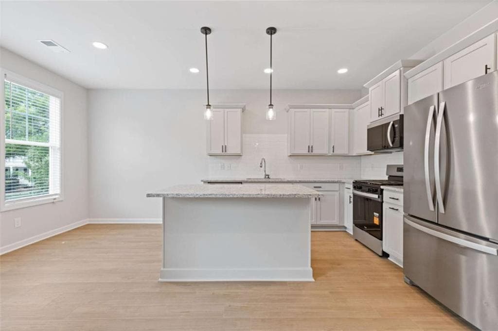 3 bedroom, 3 bathroom, 1,762 sq ft townhouse for sale at 383 Summerville Lane 10, Athens, GA 30606 — photo 6