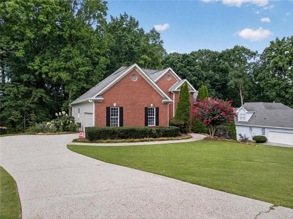 4 bedroom, 3 bathroom, 2,918 sq ft single family residence under contract at 1270 Harvest Lane, Hoschton, GA 30548 — photo 5
