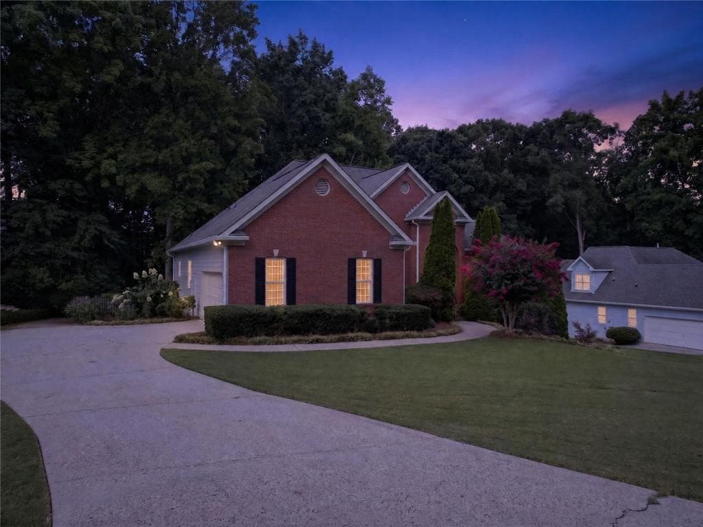 4 bedroom, 3 bathroom, 2,918 sq ft single family residence under contract at 1270 Harvest Lane, Hoschton, GA 30548 — photo 6