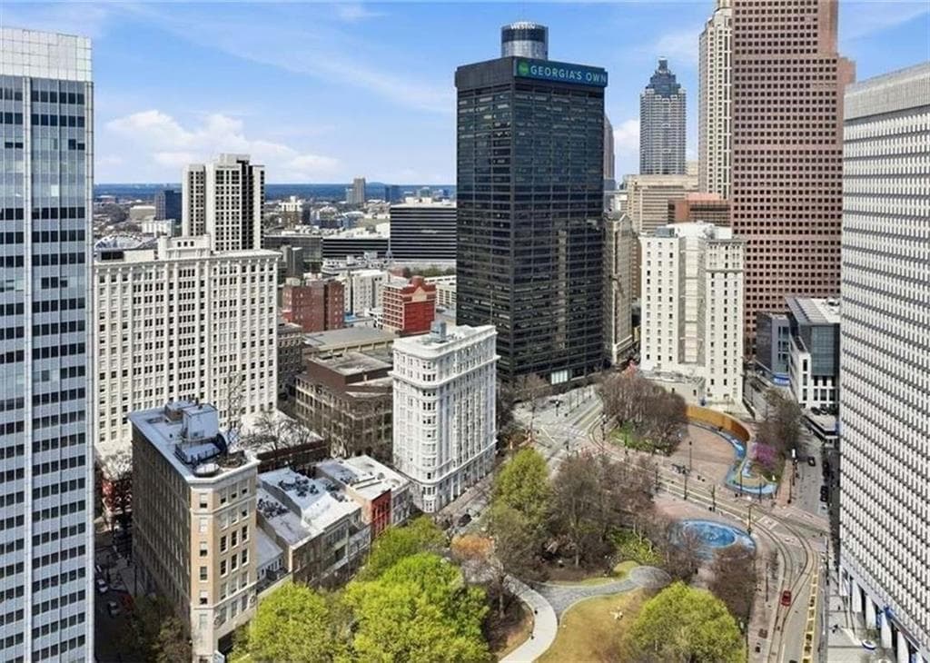 2 bedroom, 2 bathroom, 954 sq ft condominium for sale at 32 Peachtree Street 307, Atlanta, GA 30303 — photo 7