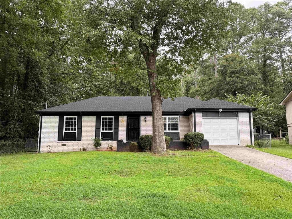 3 bedroom, 2 bathroom, 1,329 sq ft single family residence under contract at 6451 Valley Dale Drive 2, Riverdale, GA 30274 — photo 2