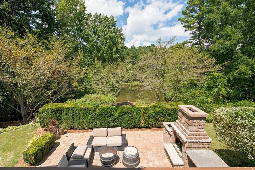 6 bedroom, 4 bathroom, 4,738 sq ft single family residence for sale at 5001 Preservation Pointe, Kennesaw, GA 30152 — photo 7