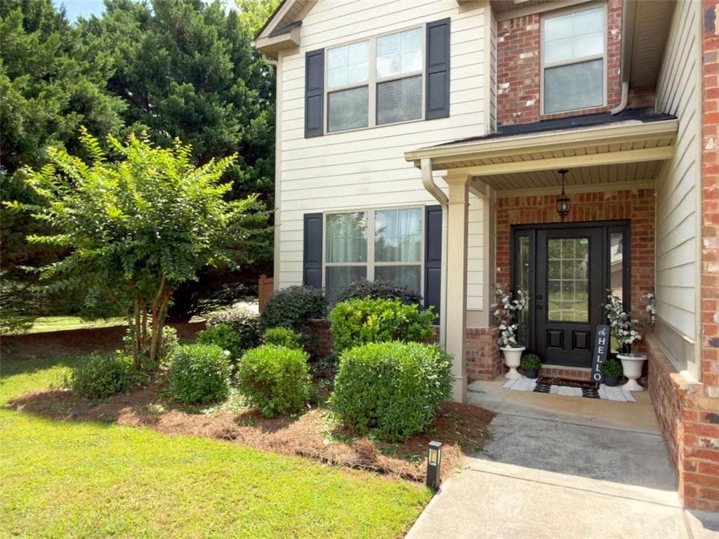 4 bedroom, 3 bathroom, 2,442 sq ft single family residence under contract at 601 Winners Circle, Locust Grove, GA 30248 — photo 4