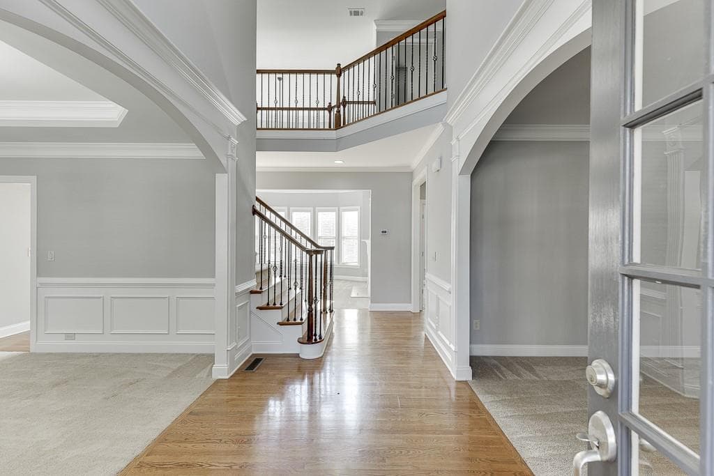 6 bedroom, 5 bathroom, 4,995 sq ft single family residence for sale at 7708 Sleepy Lagoon Way, Flowery Branch, GA 30542 — photo 3