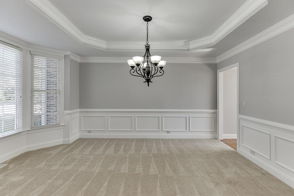 6 bedroom, 5 bathroom, 4,995 sq ft single family residence for sale at 7708 Sleepy Lagoon Way, Flowery Branch, GA 30542 — photo 7