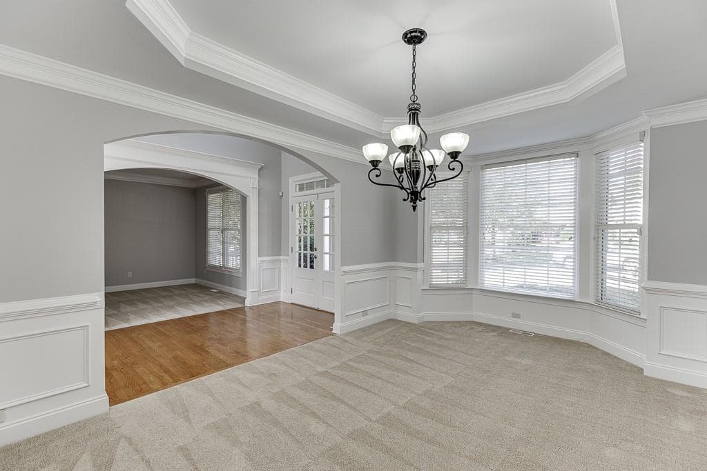 6 bedroom, 5 bathroom, 4,995 sq ft single family residence for sale at 7708 Sleepy Lagoon Way, Flowery Branch, GA 30542 — photo 9