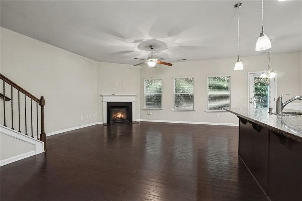 3 bedroom, 3 bathroom, 1,976 sq ft townhouse for sale at 258 Britt Drive, Lawrenceville, GA 30046 — photo 2