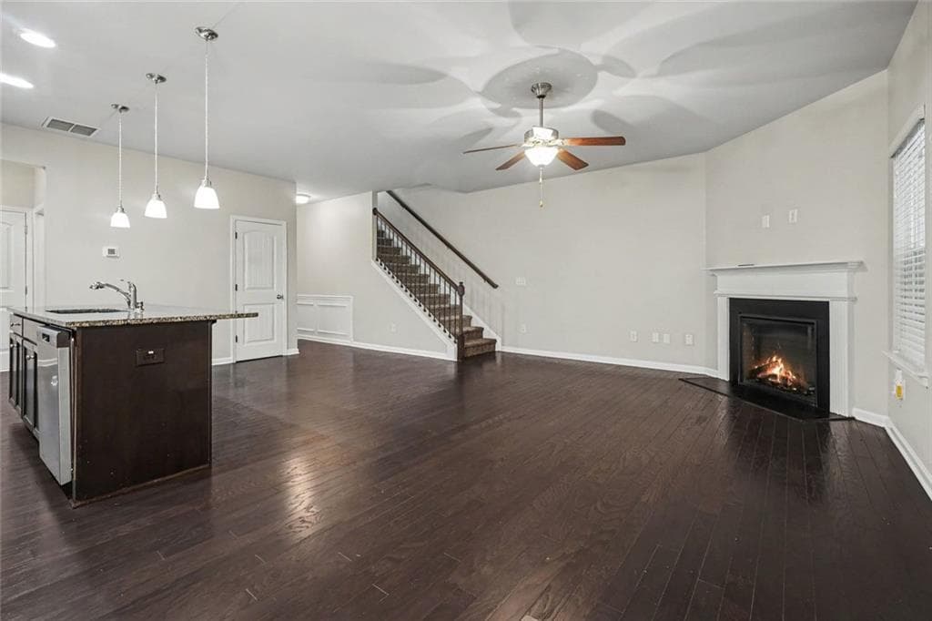 3 bedroom, 3 bathroom, 1,976 sq ft townhouse for sale at 258 Britt Drive, Lawrenceville, GA 30046 — photo 4