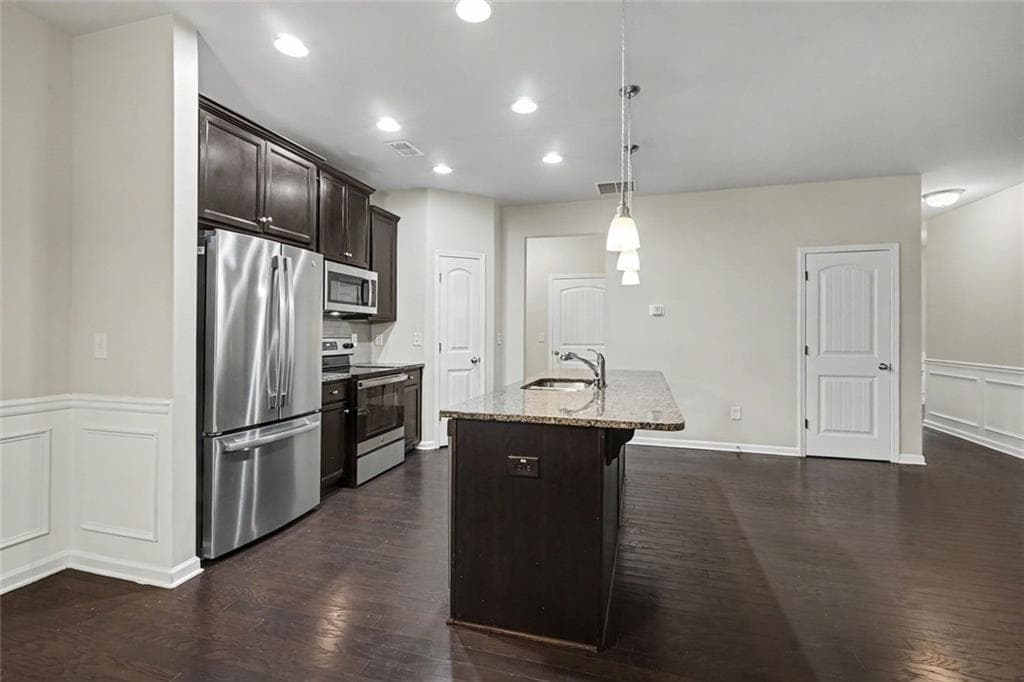 3 bedroom, 3 bathroom, 1,976 sq ft townhouse for sale at 258 Britt Drive, Lawrenceville, GA 30046 — photo 8