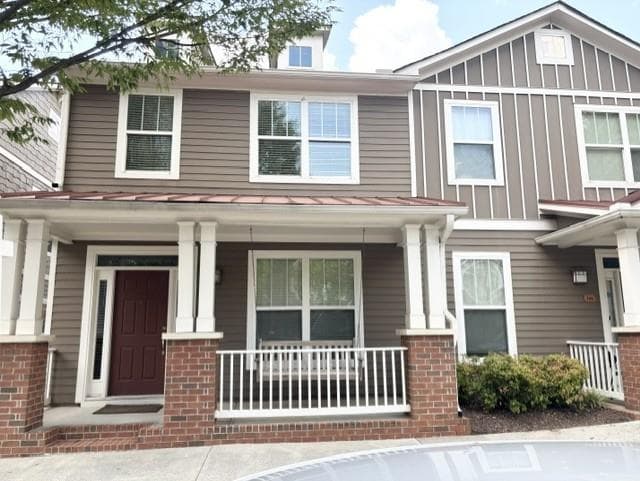 2 bedroom, 3 bathroom, 1,670 sq ft townhouse for sale at 266 16th Street, Atlanta, GA 30363 — photo 1 of 34